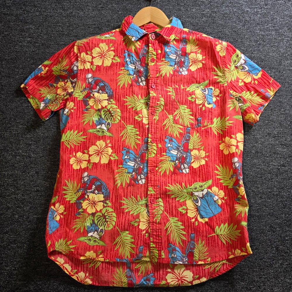 Star‎ Wars Button Down Shirt Mens Medium Red Mandalorian Grogu Tropical Hawaiian